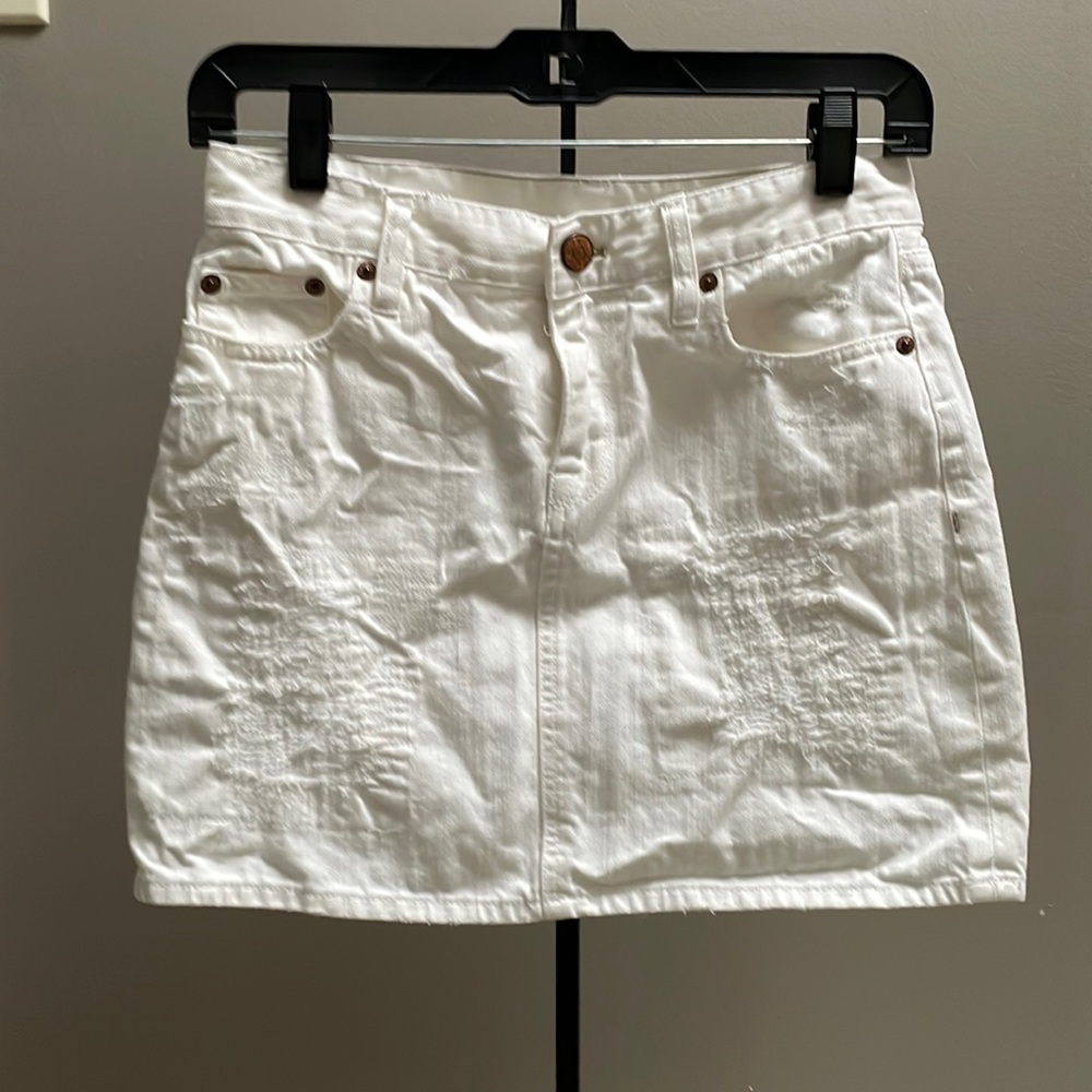 J. Crew. 00 white distressed mini. Perfect for summer! Fits big.